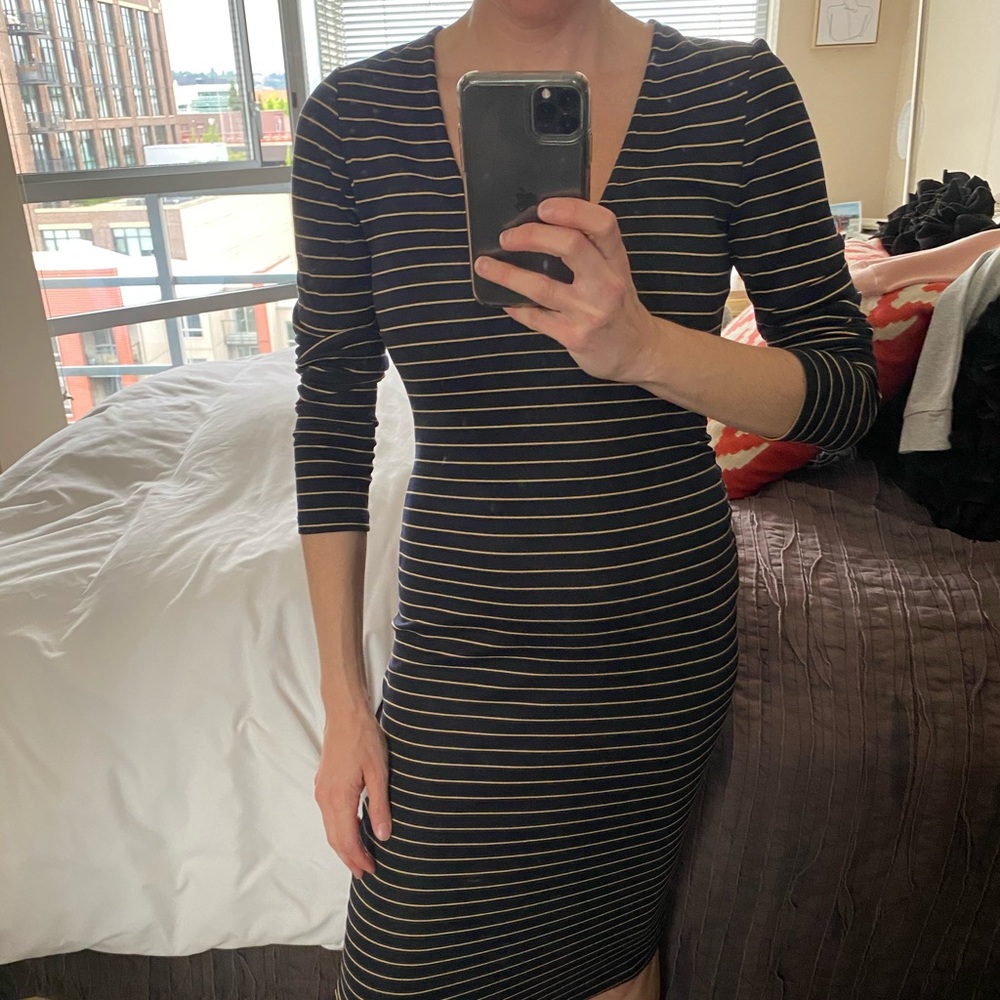 Navy blue v-neck striped bodycon dress